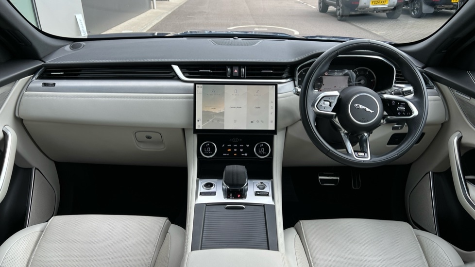 Used Jaguar F-Pace 2022 for sale - 76095936: Photo 9