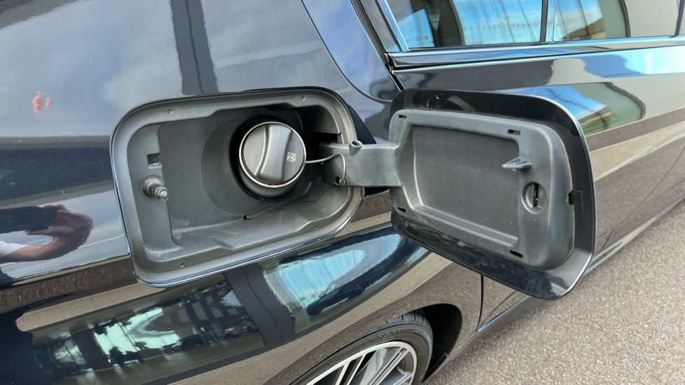 Used BMW 5 Series 2017 for sale - 76869850: Photo 21