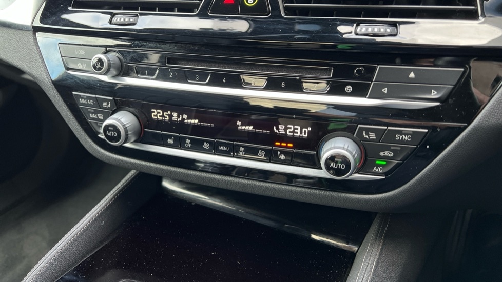 Used BMW 5 Series 2017 for sale - 76869850: Photo 33