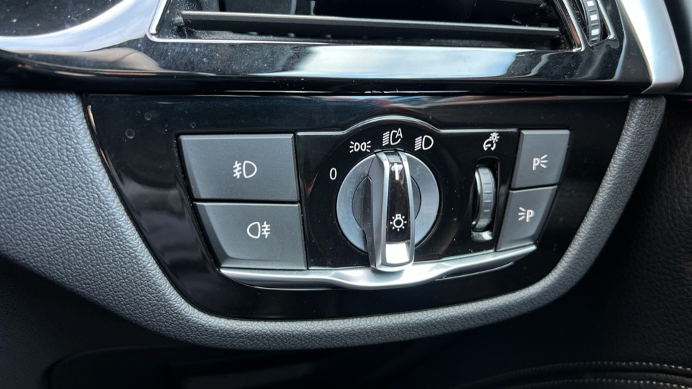 Used BMW 5 Series 2017 for sale - 76869850: Photo 41