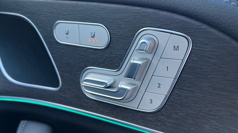 Used Mercedes-Benz GLE 2021 for sale - 76872215: Photo 32