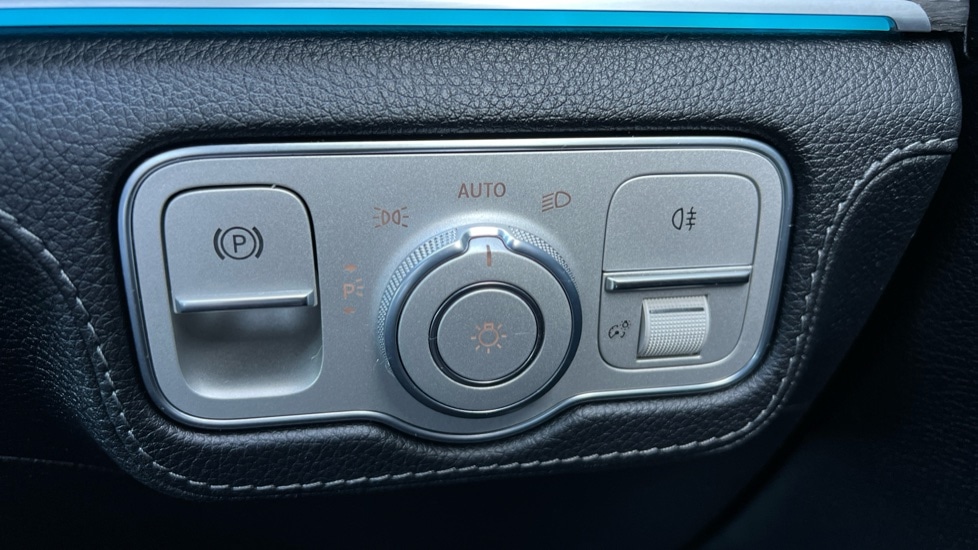 Used Mercedes-Benz GLE 2021 for sale - 76872215: Photo 38