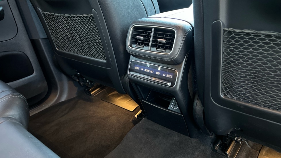 Used Mercedes-Benz GLE 2021 for sale - 76872215: Photo 45