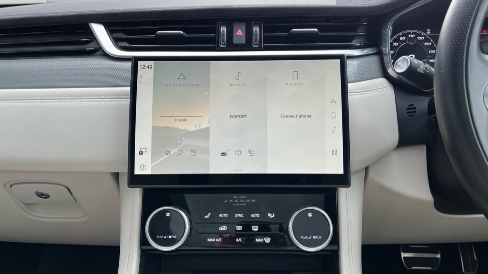 Used Jaguar F-Pace 2022 for sale - 76074537: Photo 14