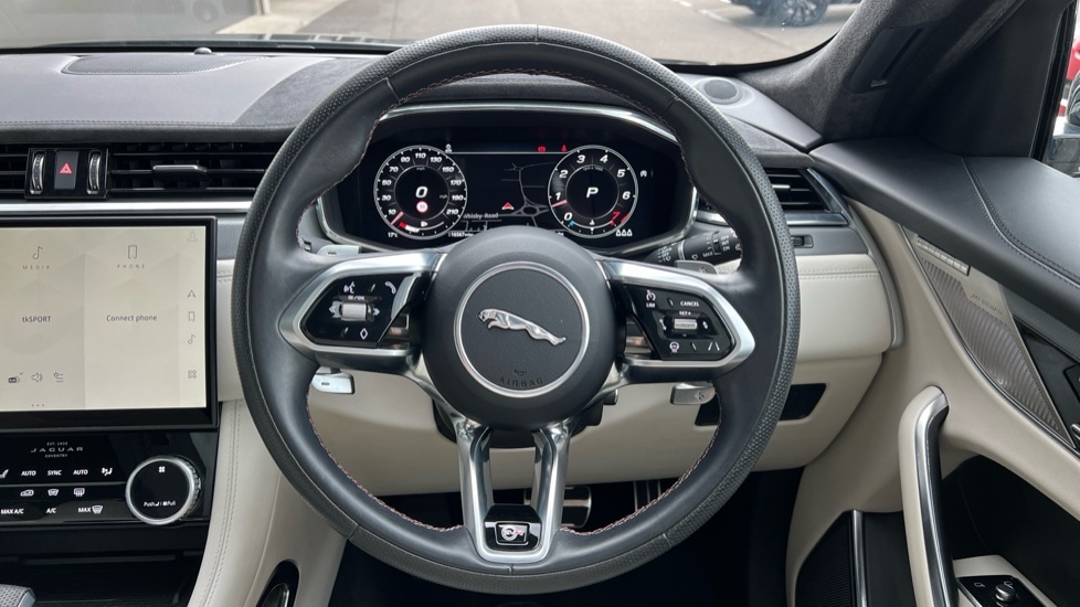 Used Jaguar F-Pace 2022 for sale - 76074537: Photo 15