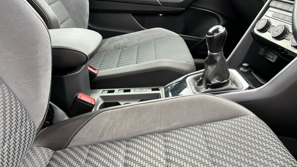Used Volkswagen T-Roc 2020 for sale - 76104194: Photo 26