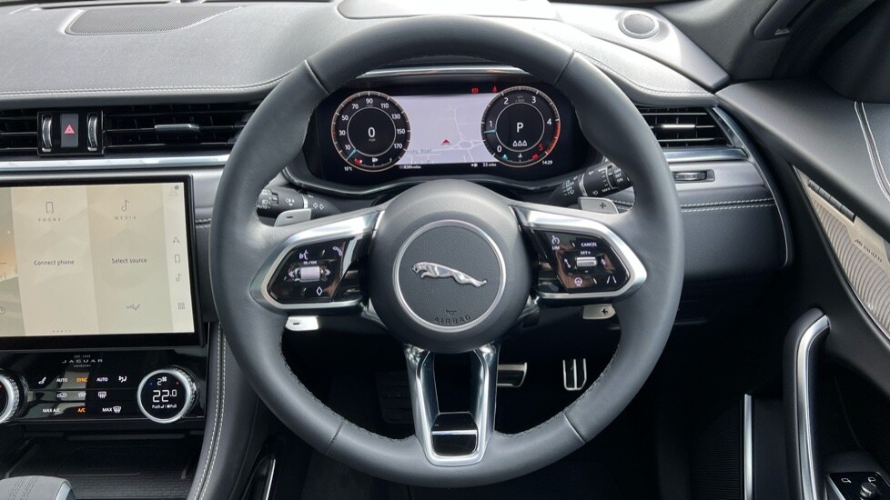 Used Jaguar F-Pace 2023 for sale - 76034025: Photo 15