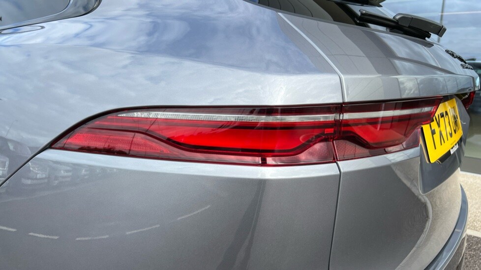 Used Jaguar F-Pace 2023 for sale - 76034025: Photo 19