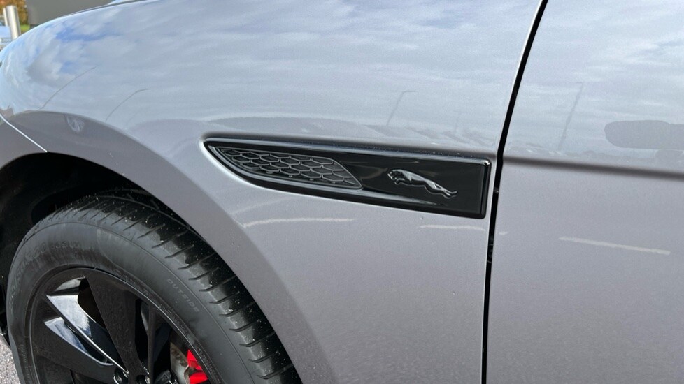 Used Jaguar F-Pace 2023 for sale - 76034025: Photo 20