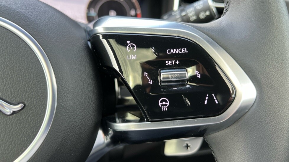 Used Jaguar F-Pace 2023 for sale - 76034025: Photo 37