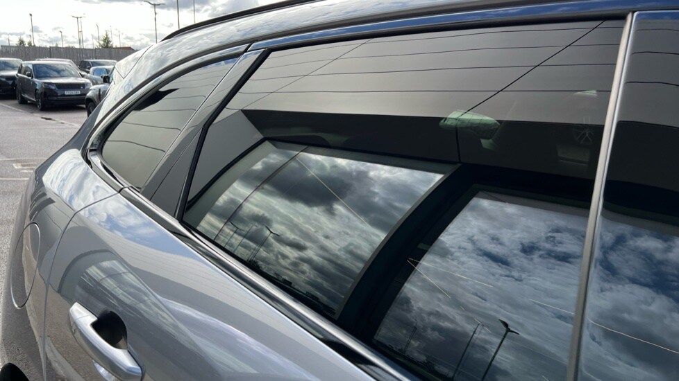 Used Jaguar F-Pace 2023 for sale - 76034025: Photo 52