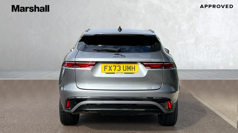 Used Jaguar F-Pace 2023 for sale - 76034025: Photo 6
