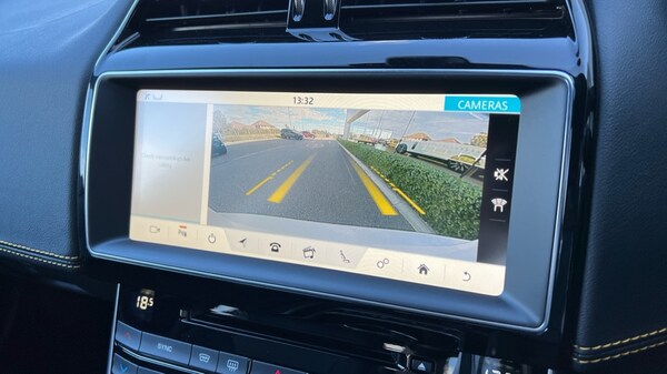 Used Jaguar XE 2018 for sale - 76190930: Photo 12