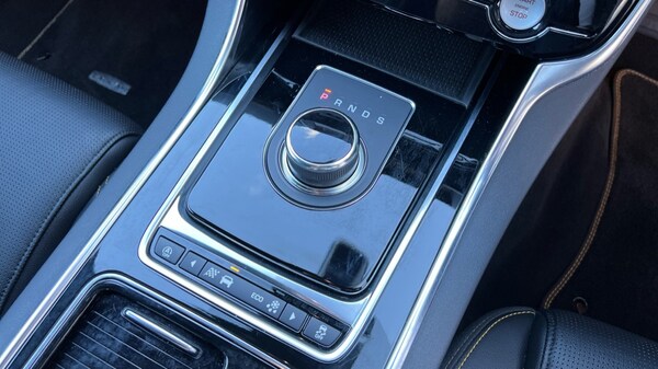 Used Jaguar XE 2018 for sale - 76190930: Photo 13