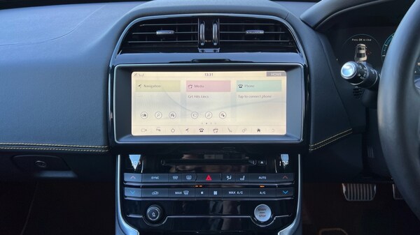 Used Jaguar XE 2018 for sale - 76190930: Photo 14