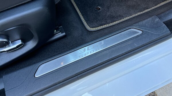 Used Jaguar XE 2018 for sale - 76190930: Photo 23
