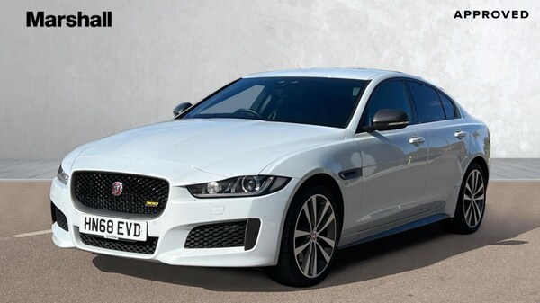 Used Jaguar XE 2018 for sale - 76190930: Photo 31