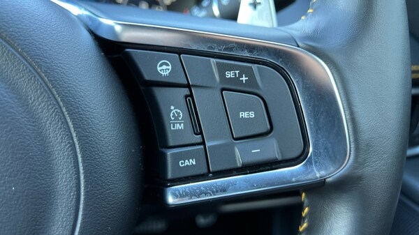 Used Jaguar XE 2018 for sale - 76190930: Photo 36