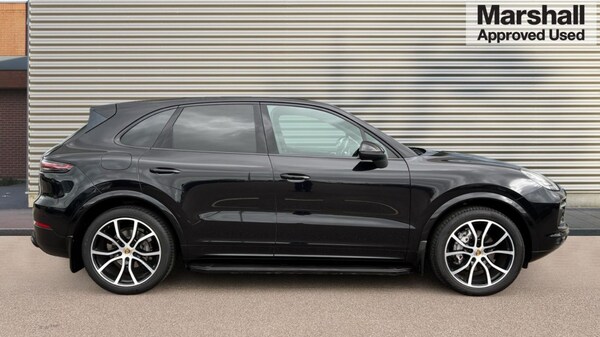 Used Porsche Cayenne 2019 for sale - 76161229: Photo 2