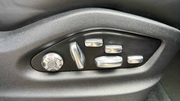 Used Porsche Cayenne 2019 for sale - 76161229: Photo 32