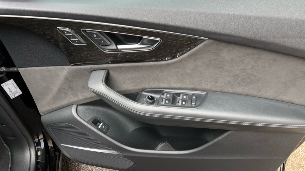 Used Audi Q8 2022 for sale - 76442138: Photo 30