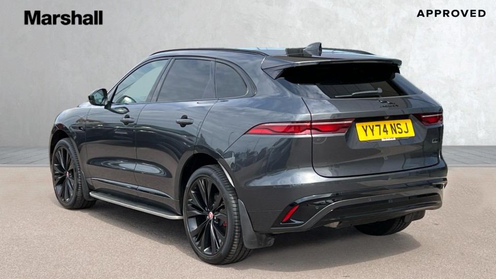 Used Jaguar F-Pace 2024 for sale - 75992917: Photo 2