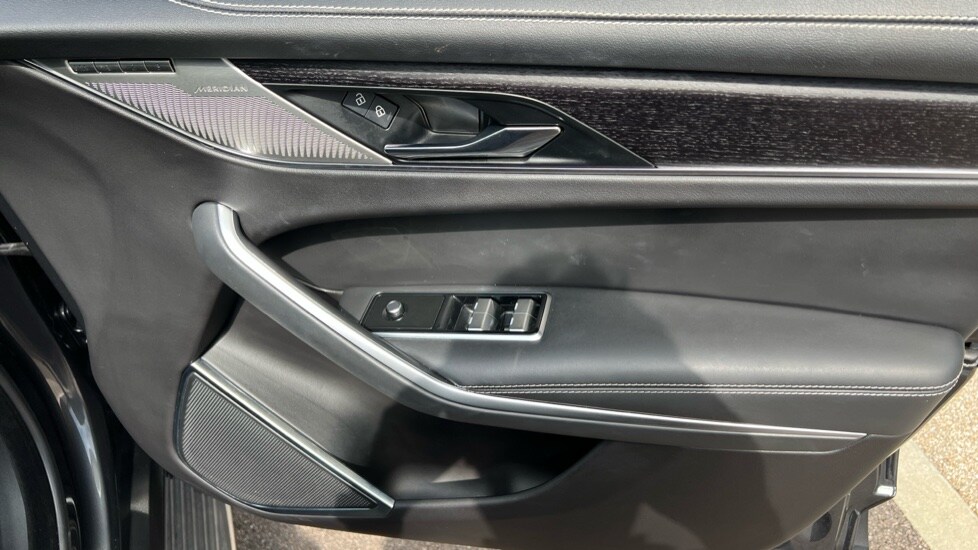 Used Jaguar F-Pace 2024 for sale - 75992917: Photo 24