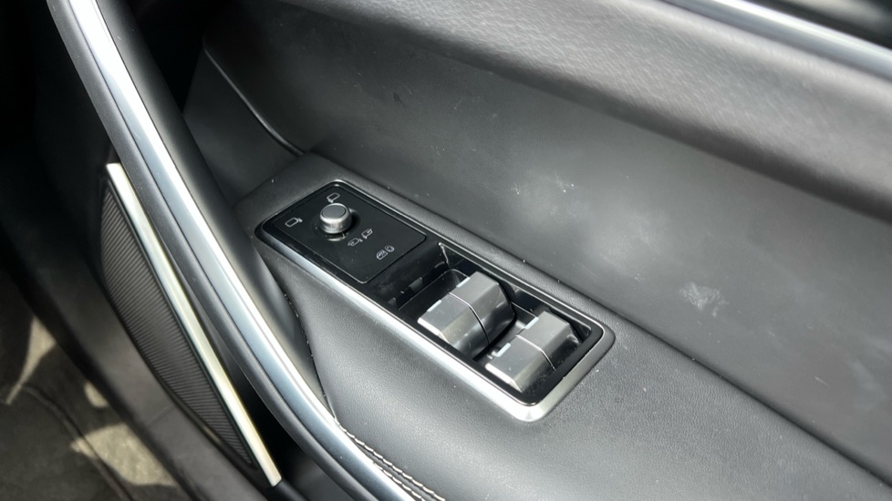 Used Jaguar F-Pace 2024 for sale - 75992917: Photo 25