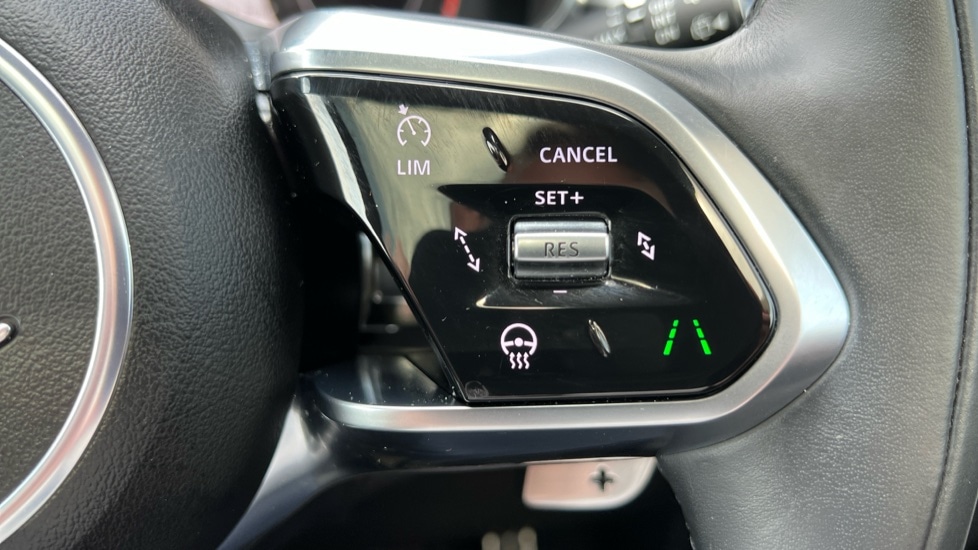 Used Jaguar F-Pace 2024 for sale - 75992917: Photo 37