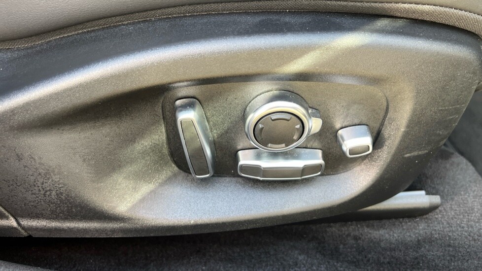 Used Jaguar I-Pace 2023 for sale - 76593709: Photo 22