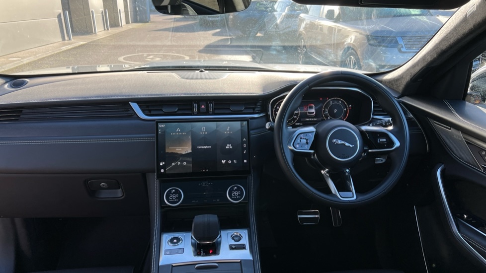 Used Jaguar F-Pace 2024 for sale - 76773142: Photo 9