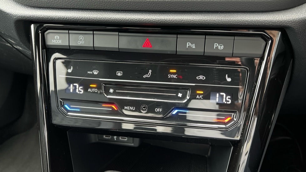 Used Volkswagen T-Roc 2023 for sale - 76442154: Photo 33