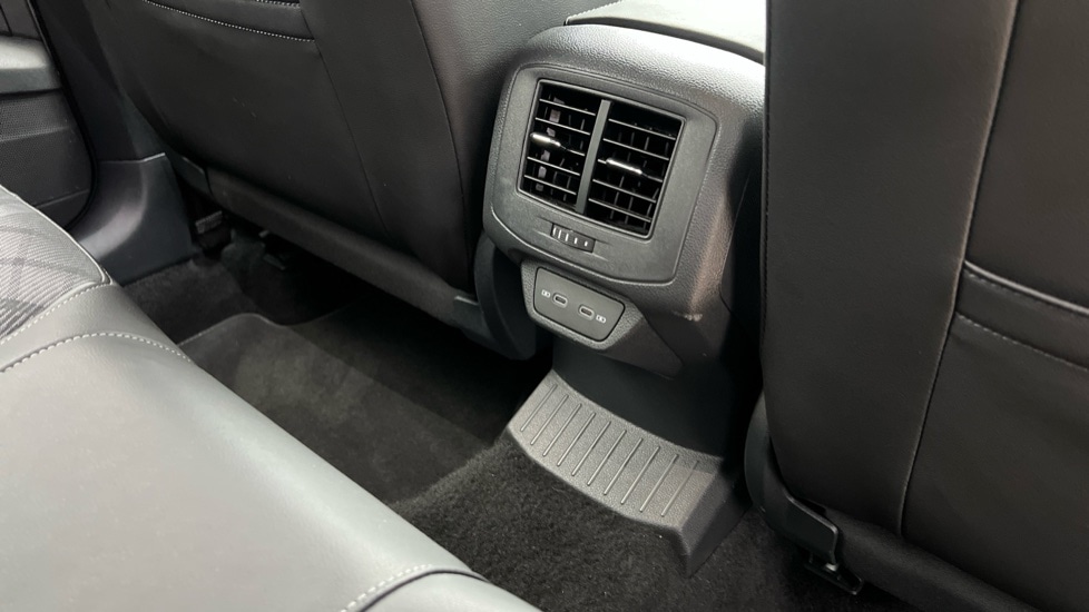 Used Volkswagen T-Roc 2023 for sale - 76442154: Photo 42