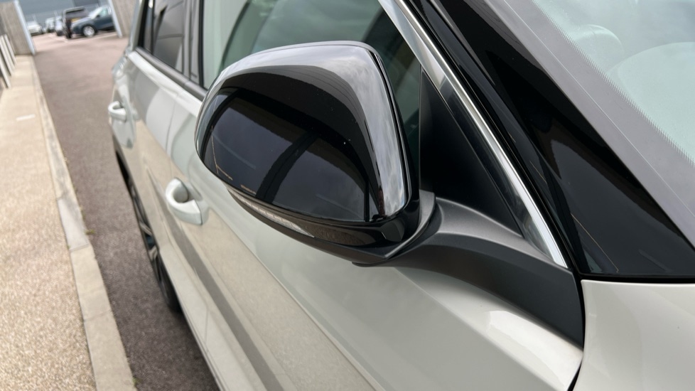 Used Volkswagen T-Roc 2023 for sale - 76442154: Photo 48