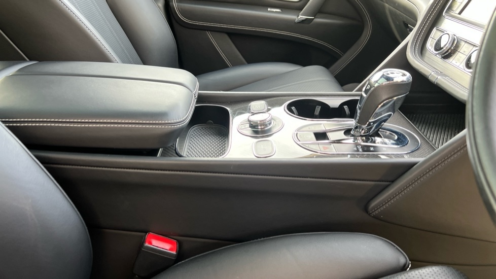Used Bentley Bentayga 2019 for sale - 77021859: Photo 28