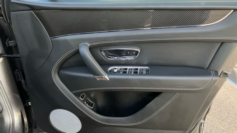 Used Bentley Bentayga 2019 for sale - 77021859: Photo 30