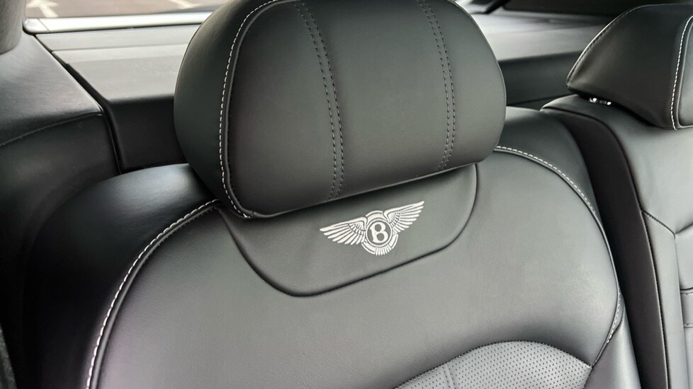 Used Bentley Bentayga 2019 for sale - 77021859: Photo 50