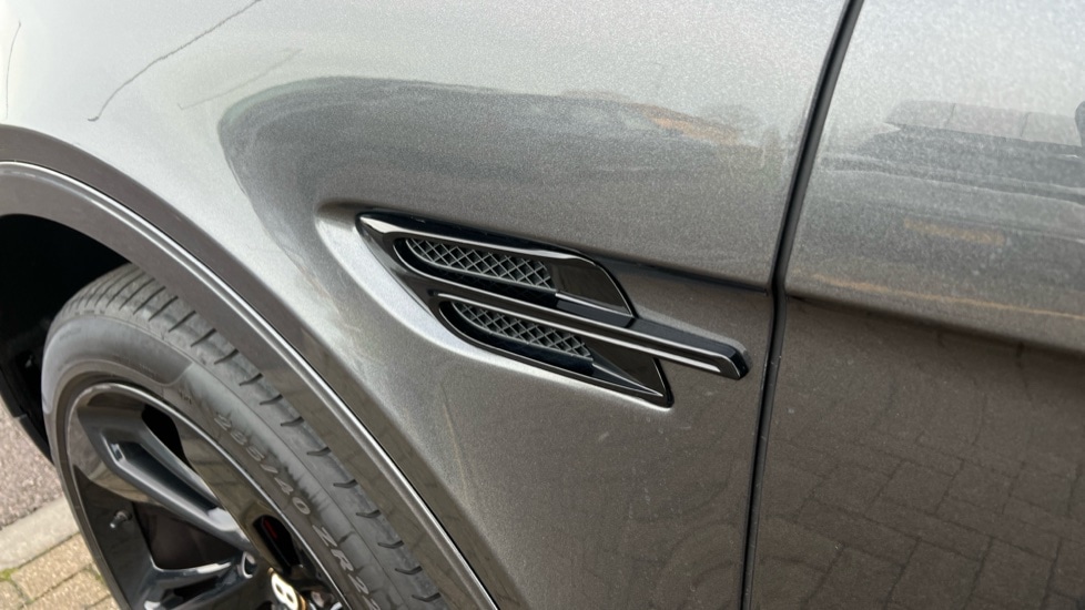 Used Bentley Bentayga 2019 for sale - 77021859: Photo 61