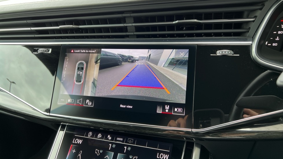 Used Audi Q8 2022 for sale - 76539826: Photo 26