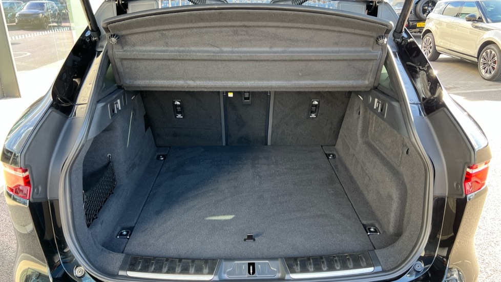 Used Jaguar F-Pace 2023 for sale - 76647794: Photo 10