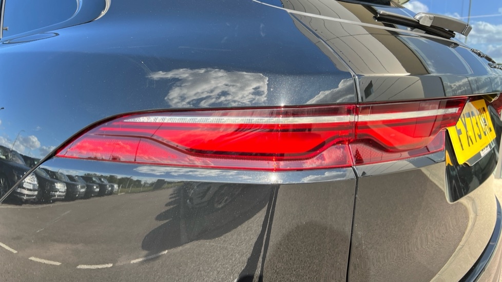 Used Jaguar F-Pace 2023 for sale - 76647794: Photo 19