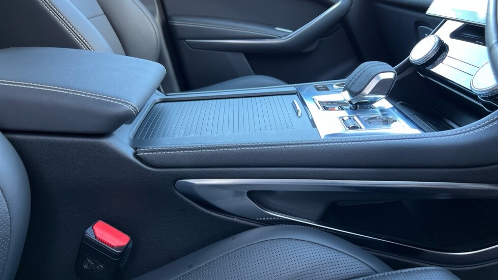 Used Jaguar F-Pace 2023 for sale - 76647794: Photo 21