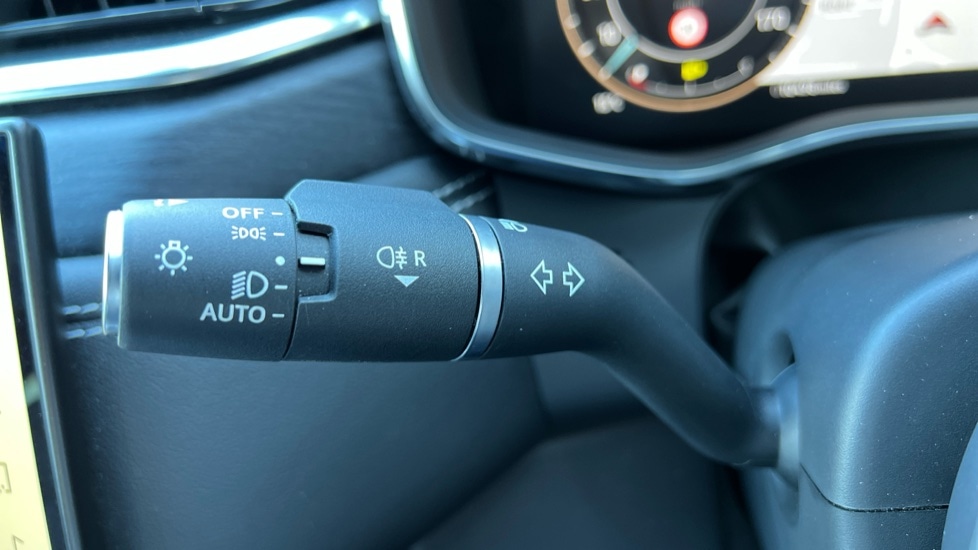 Used Jaguar F-Pace 2023 for sale - 76647794: Photo 39