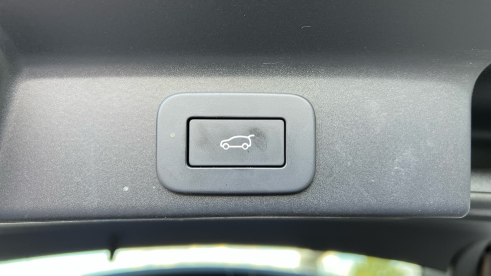 Used Jaguar F-Pace 2023 for sale - 76647794: Photo 57