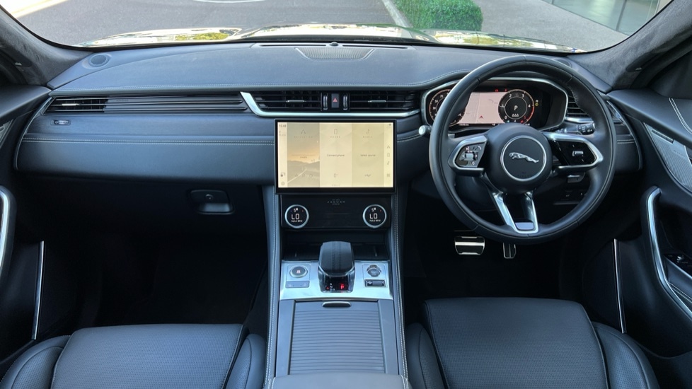 Used Jaguar F-Pace 2023 for sale - 76647794: Photo 9