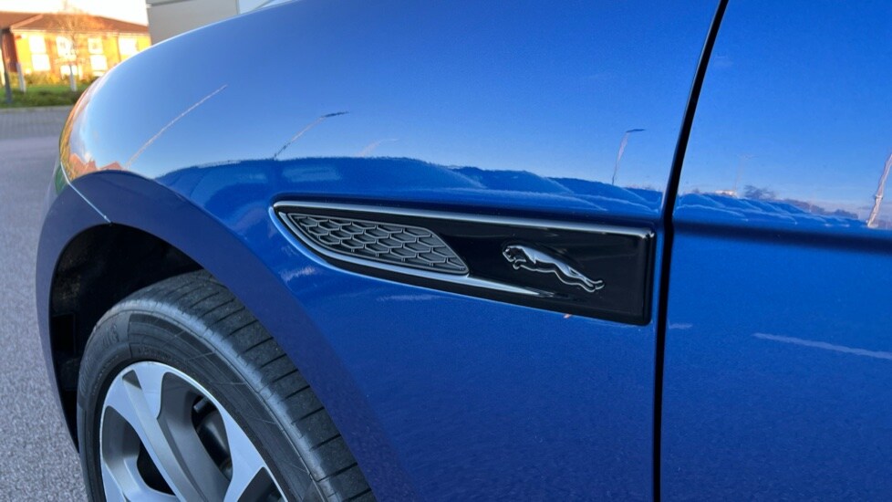 Used Jaguar F-Pace 2022 for sale - 76870820: Photo 20