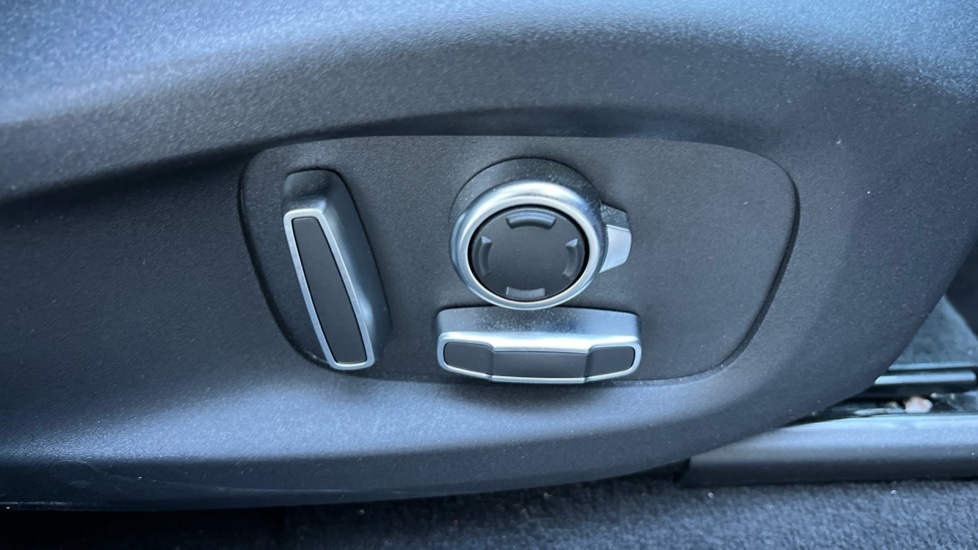 Used Jaguar F-Pace 2022 for sale - 76870820: Photo 22