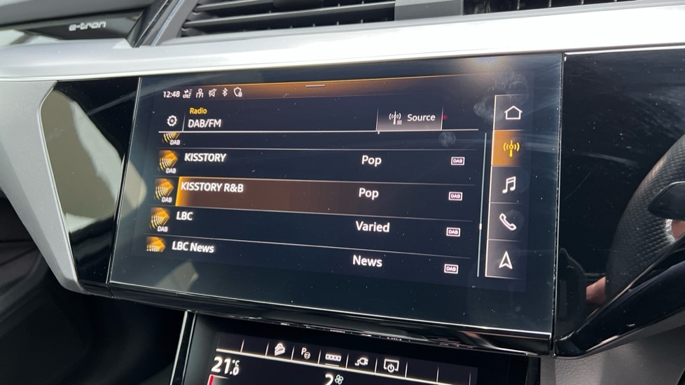 Used Audi e-tron 2022 for sale - 76466458: Photo 46