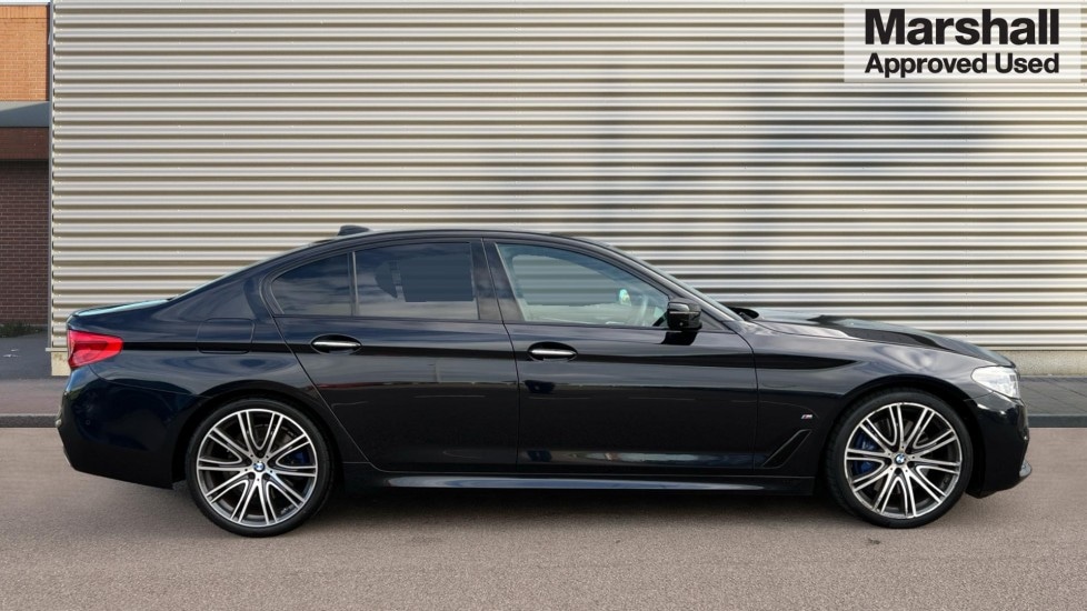 Used BMW 5 Series 2017 for sale - 77010277: Photo 2