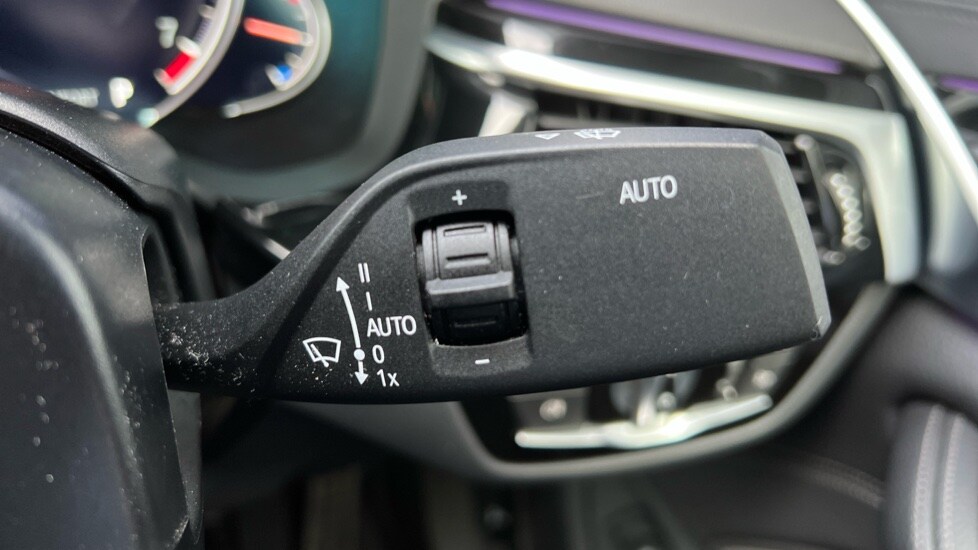 Used BMW 5 Series 2017 for sale - 77010277: Photo 24